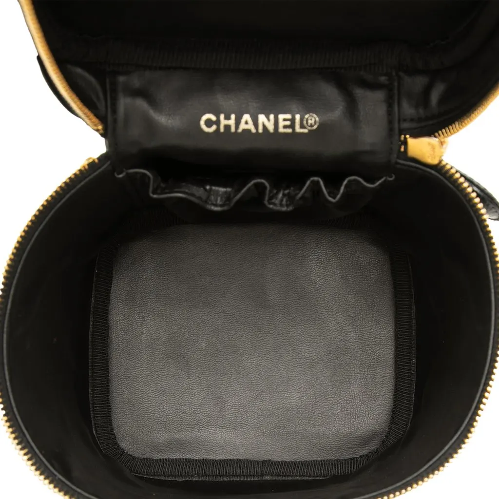 Chanel CC Caviar Vanity Case Black Leather Very good - Model View