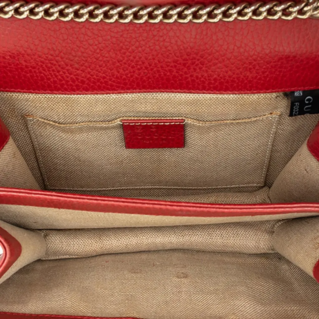 Gucci Small Dollar Calfskin Interlocking G Crossbody Red Leather Very good - Model View