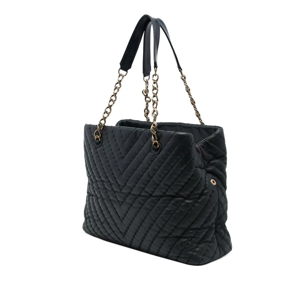 Chanel Large Chevron Surpique Iridescent Calfskin Tote Black Leather Very good - Back View