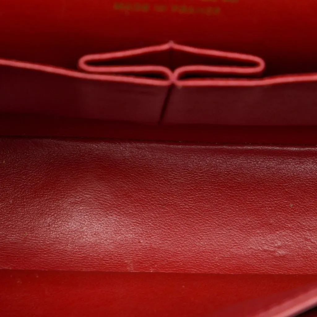 Chanel Medium Classic Chevron Lambskin Double Flap Red Leather Good - Model View