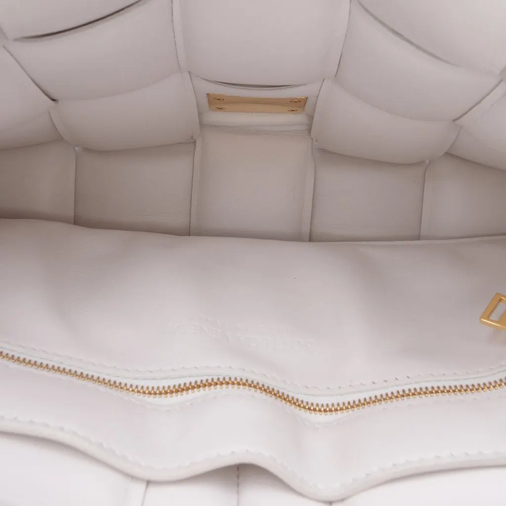 Bottega Veneta Nappa Intrecciato Padded Chain Cassette Satchel White Leather Very good - Model View
