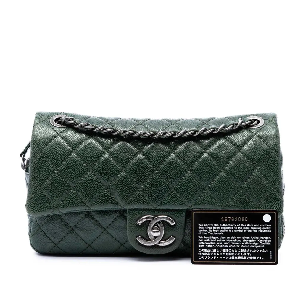 Chanel Medium Quilted Caviar Easy Flap Green Leather Very good - Front View