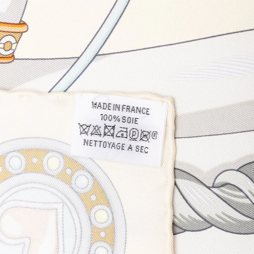 Hermès Harnais de Coeur Silk Scarf 90 White Silk Never worn - Inside View
