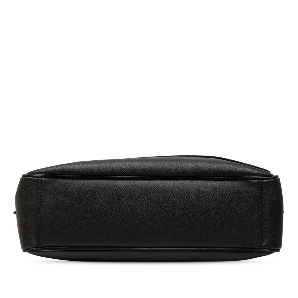Louis Vuitton Taiga Roman MM Black Leather Very good - Inside View