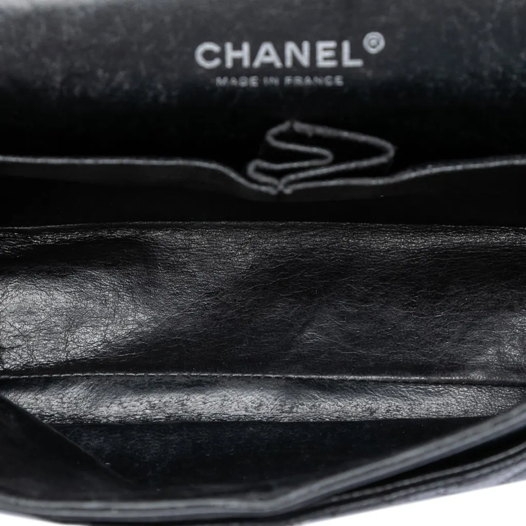 Chanel Medium Classic Caviar Double Flap Black Leather Very good - Model View