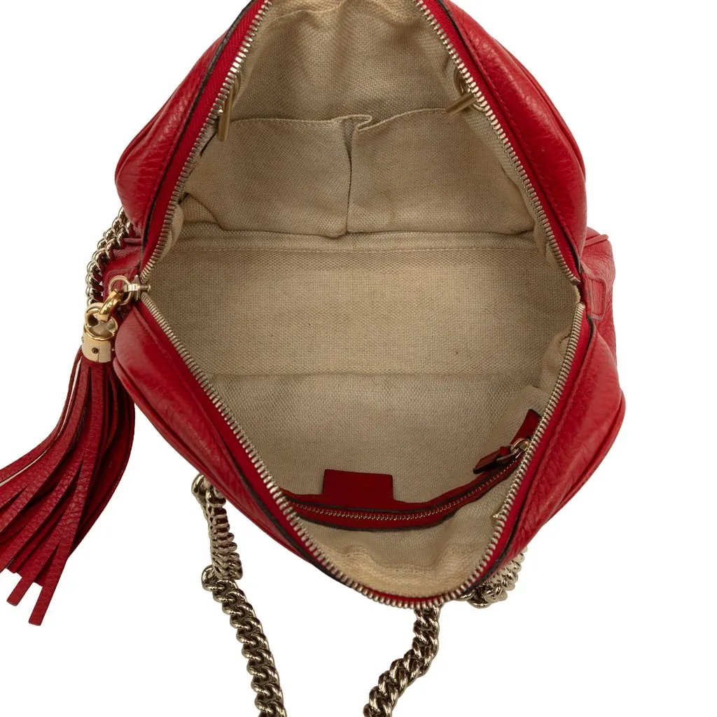 Gucci Calfskin Soho Chain Zip Shoulder Bag Red Leather Very good - Model View