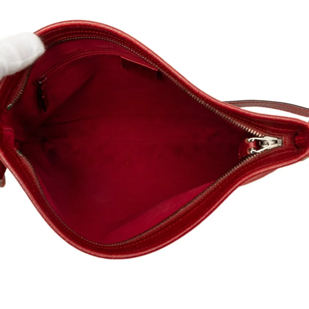 Gucci GG Canvas Crossbody Red Canvas Good - Model View
