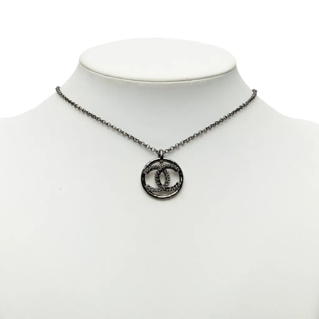Chanel CC Ruthenium Plated Strass Pendant Necklace Black Metal Very good - Box View