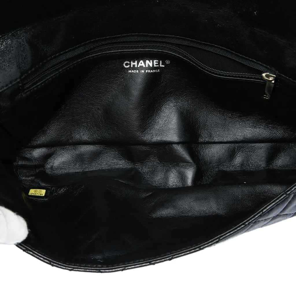 Chanel Glazed Calfskin Reissue 2.55 Clutch With Chain Black Leather Very good - Model View