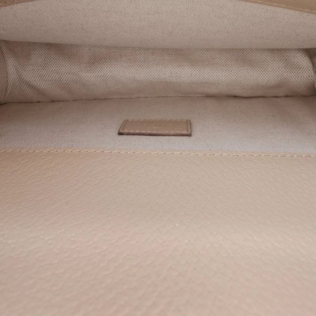 Gucci Medium GG Supreme Dionysus Crossbody Beige Canvas Very good - Model View