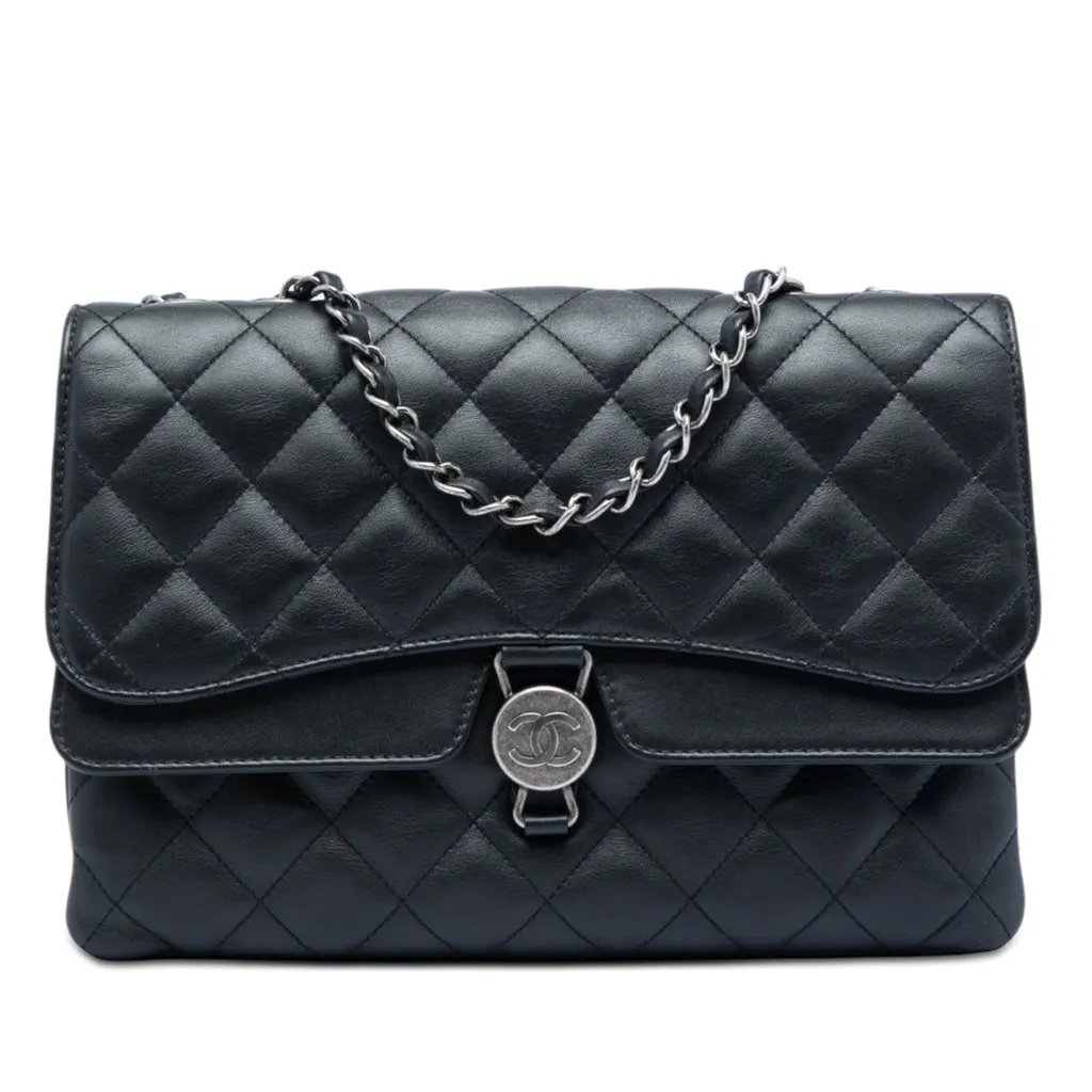 Chanel Quilted Lambskin CC Round Clasp Accordion Flap Black Leather Very good - Front View