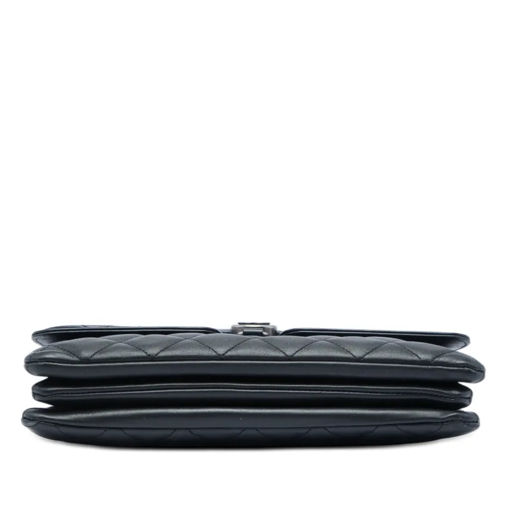 Chanel Quilted Lambskin CC Round Clasp Accordion Flap Black Leather Very good - Inside View