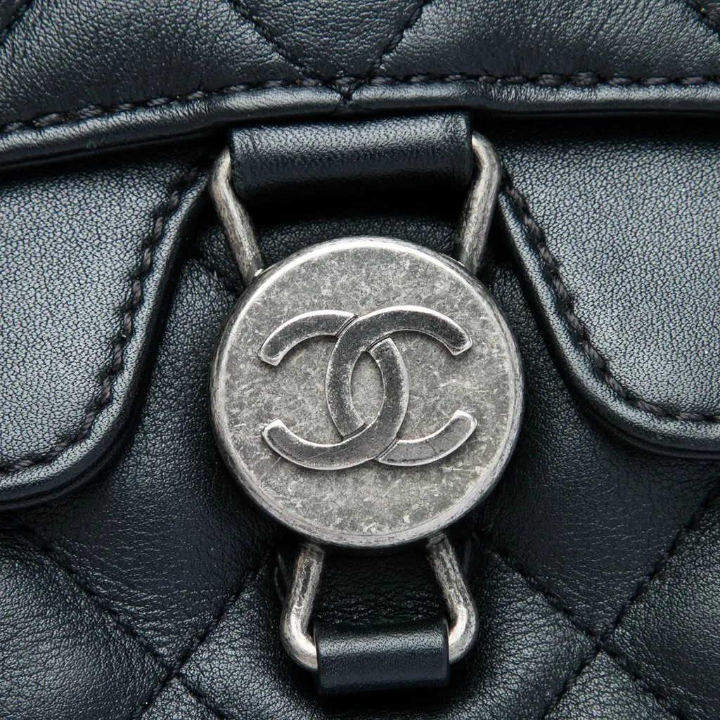 Chanel Quilted Lambskin CC Round Clasp Accordion Flap Black Leather Very good - Box View