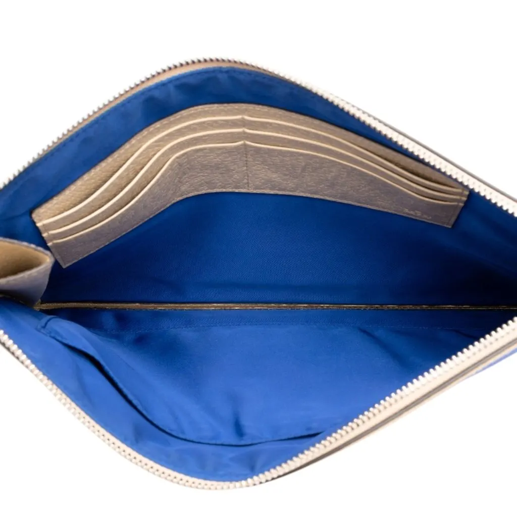 Gucci GG Nylon Off the Grid Clutch Blue Polyamide Very good - Model View