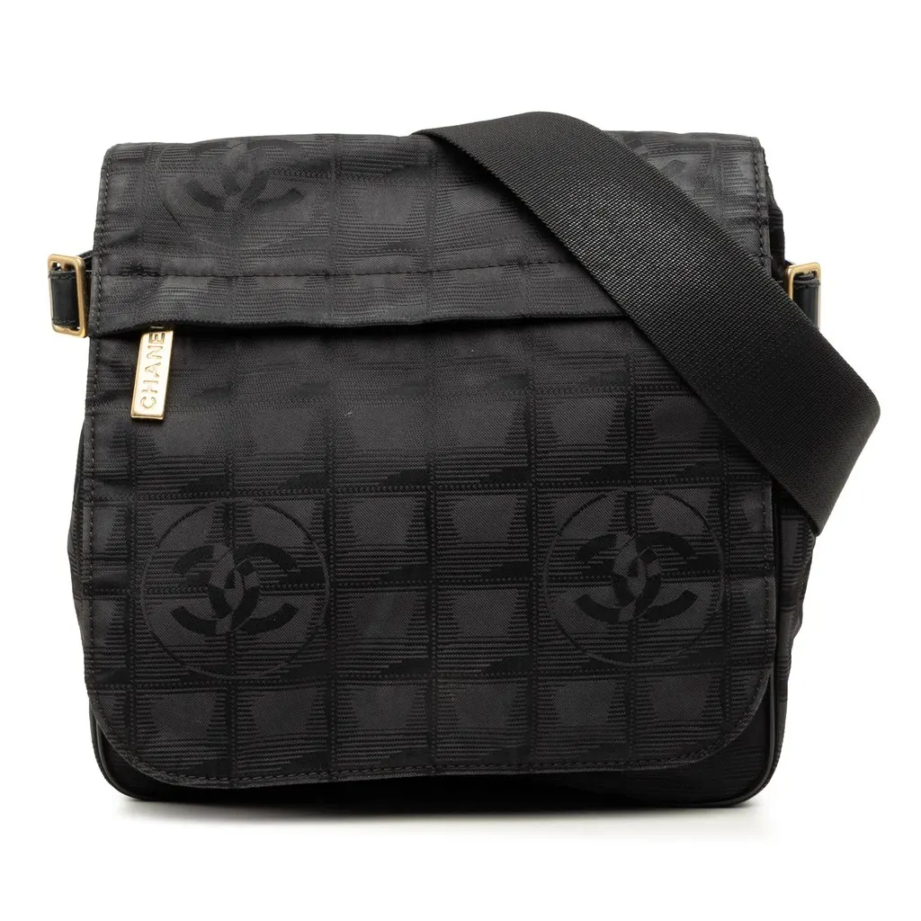 Chanel New Travel Line Nylon Messenger Bag Black Very good - Front View