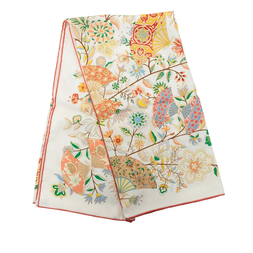 Hermès Fleurs et Papillons de Tissus Silk Scarf 90 White Very good - Front View