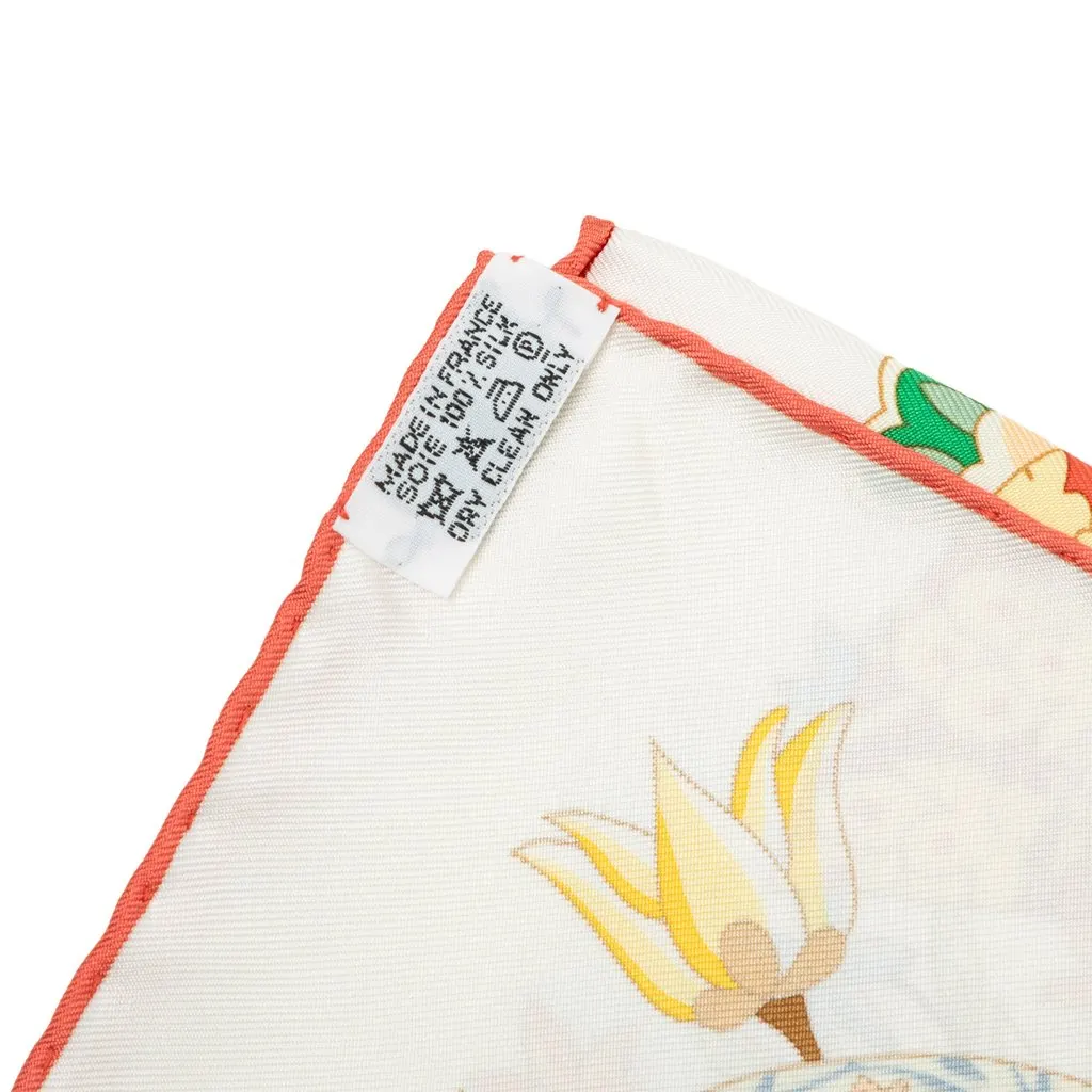 Hermès Fleurs et Papillons de Tissus Silk Scarf 90 White Very good - Model View