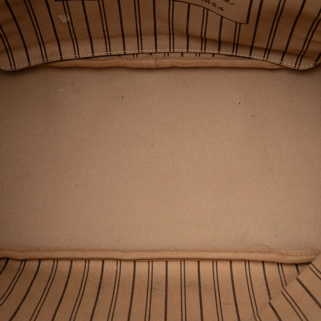 Louis Vuitton Monogram Neverfull MM Brown Very good - Model View