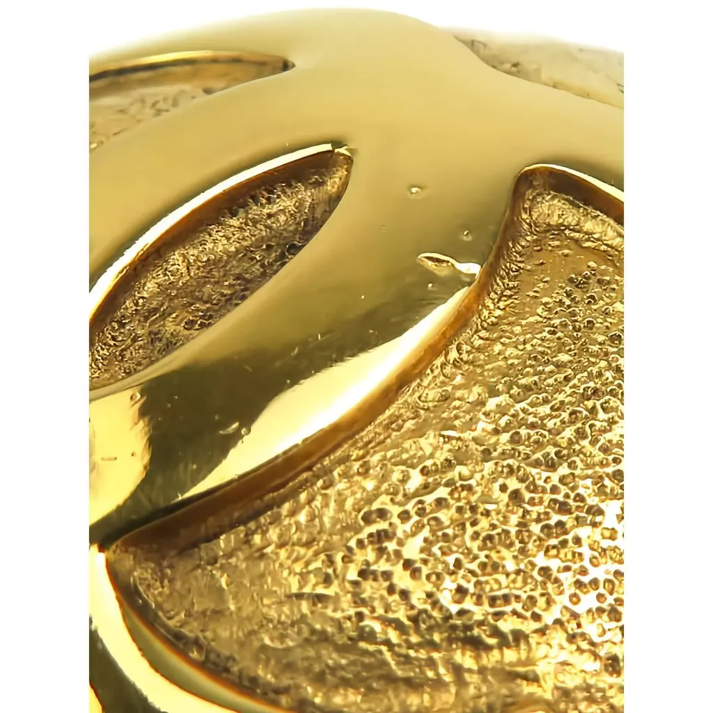 Chanel CC Gold Plated Round Brooch Gold Metal Very good - Box View