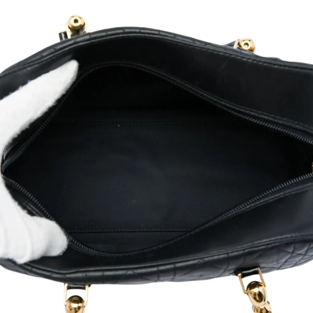 Dior Lambskin Cannage Malice Handbag Black Leather Very good - Model View