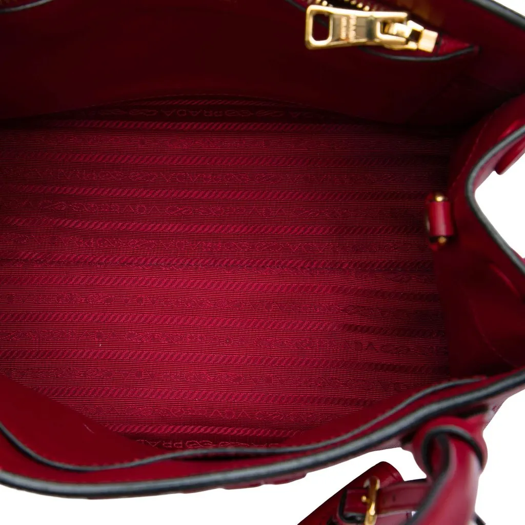 Prada Small Saffiano Cuir Monochrome Top Handle Tote Red Leather Very good - Model View