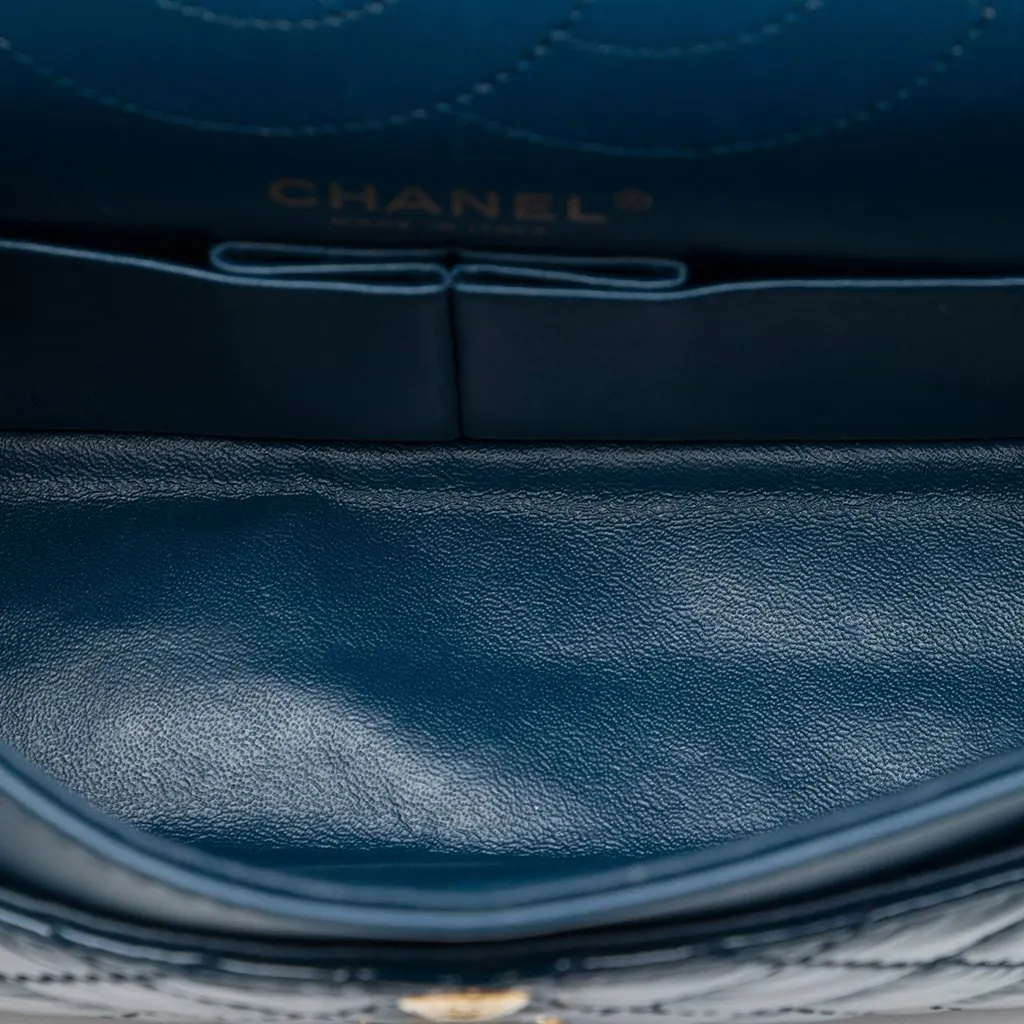Chanel Quilted Patent Reissue 2.55 Double Flap 225 Blue Leather Very good - Model View