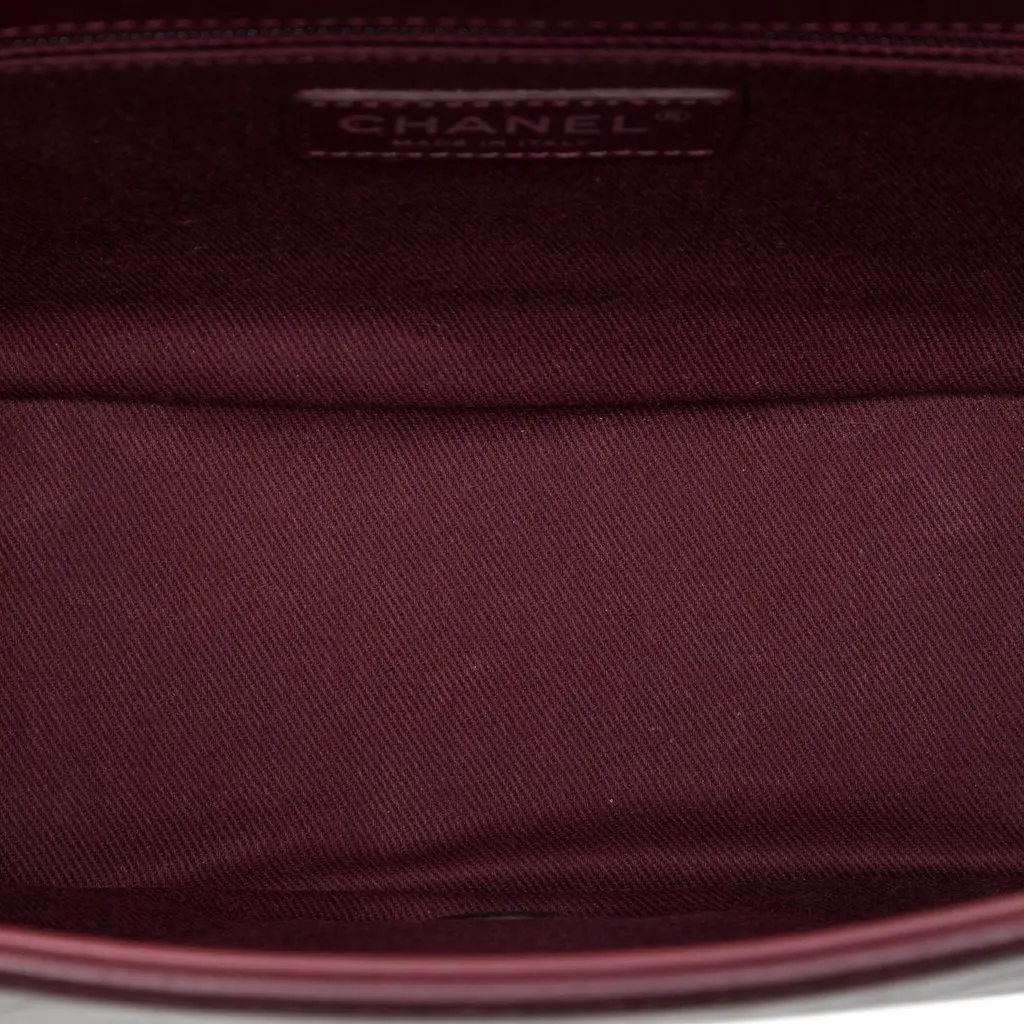Chanel Small Quilted Calfskin CC Enchained Accordion Flap Red Leather Very good - Model View
