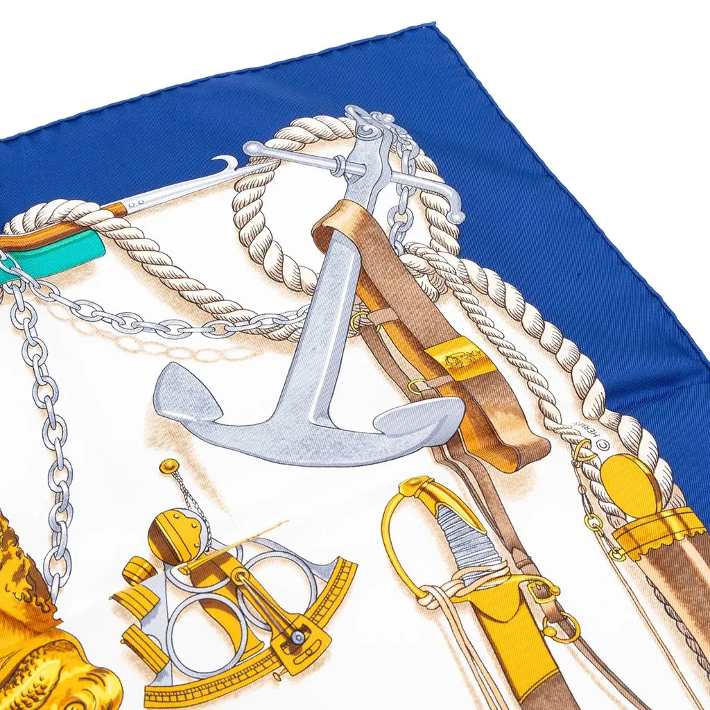 Hermès Musee Silk Scarf 90 White Silk Good - Model View