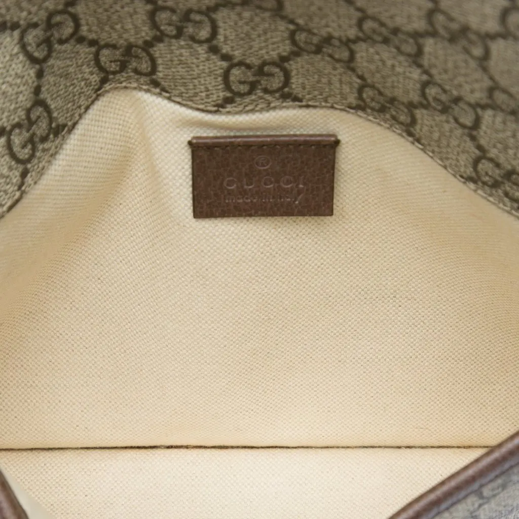 Gucci GG Supreme Web Neo Vintage Belt Bag Beige Canvas Good - Model View