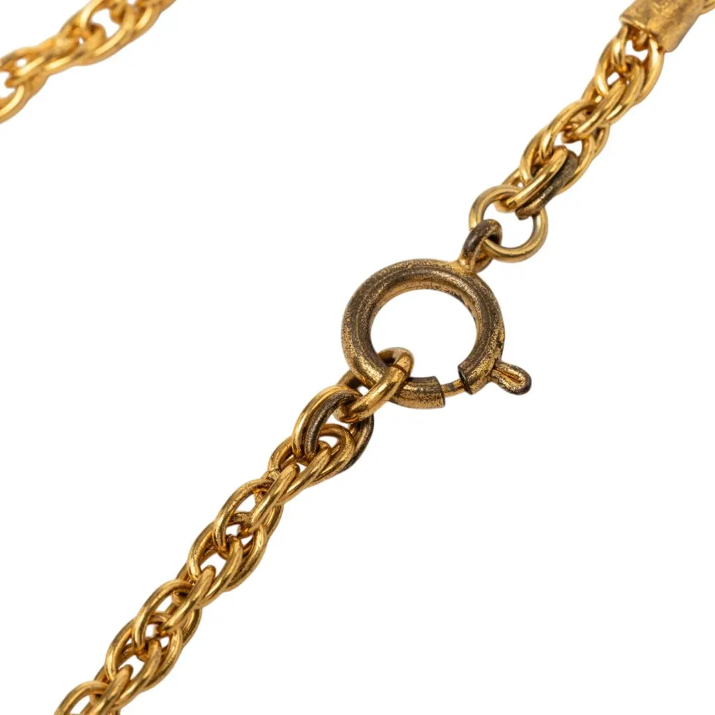 Chanel CC Gold Plated Medallion Pendant Necklace Gold Metal Very good - Model View