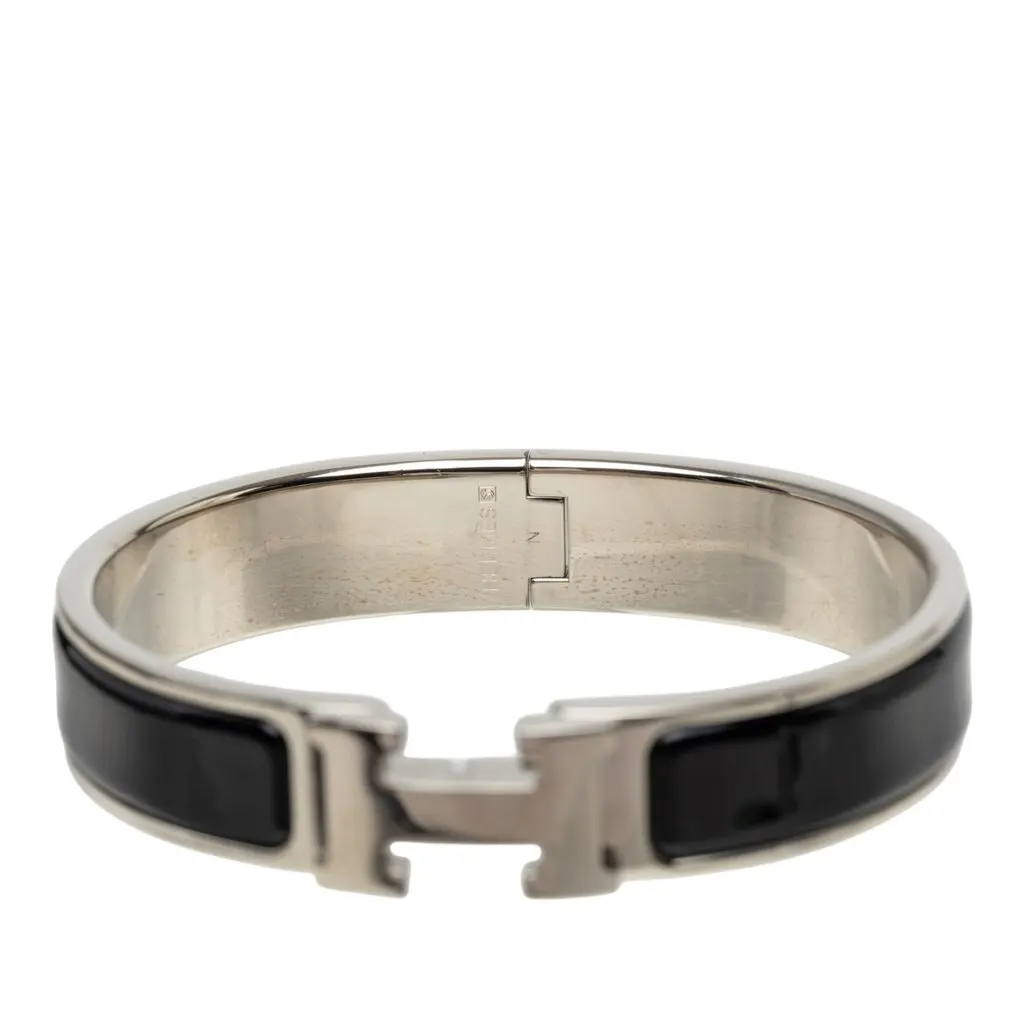 Hermès Narrow Enamel Clic H Bracelet PM Black Very good - Model View