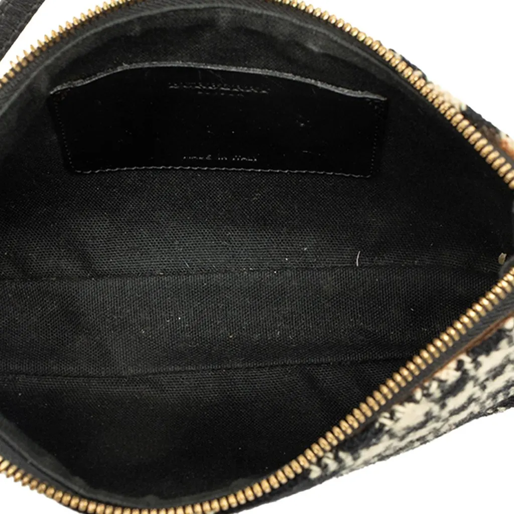 Burberry Nova Check Wool Shoulder Bag Black Wool Good - Model View