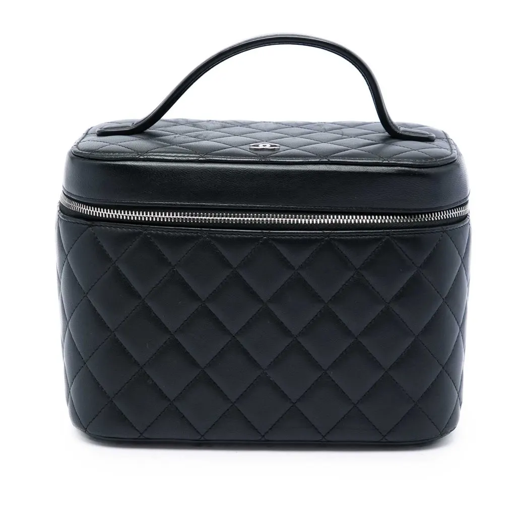 Chanel CC Quilted Lambskin Vanity Bag Black Leather Very good - Front View