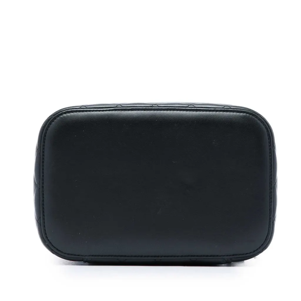 Chanel CC Quilted Lambskin Vanity Bag Black Leather Very good - Inside View