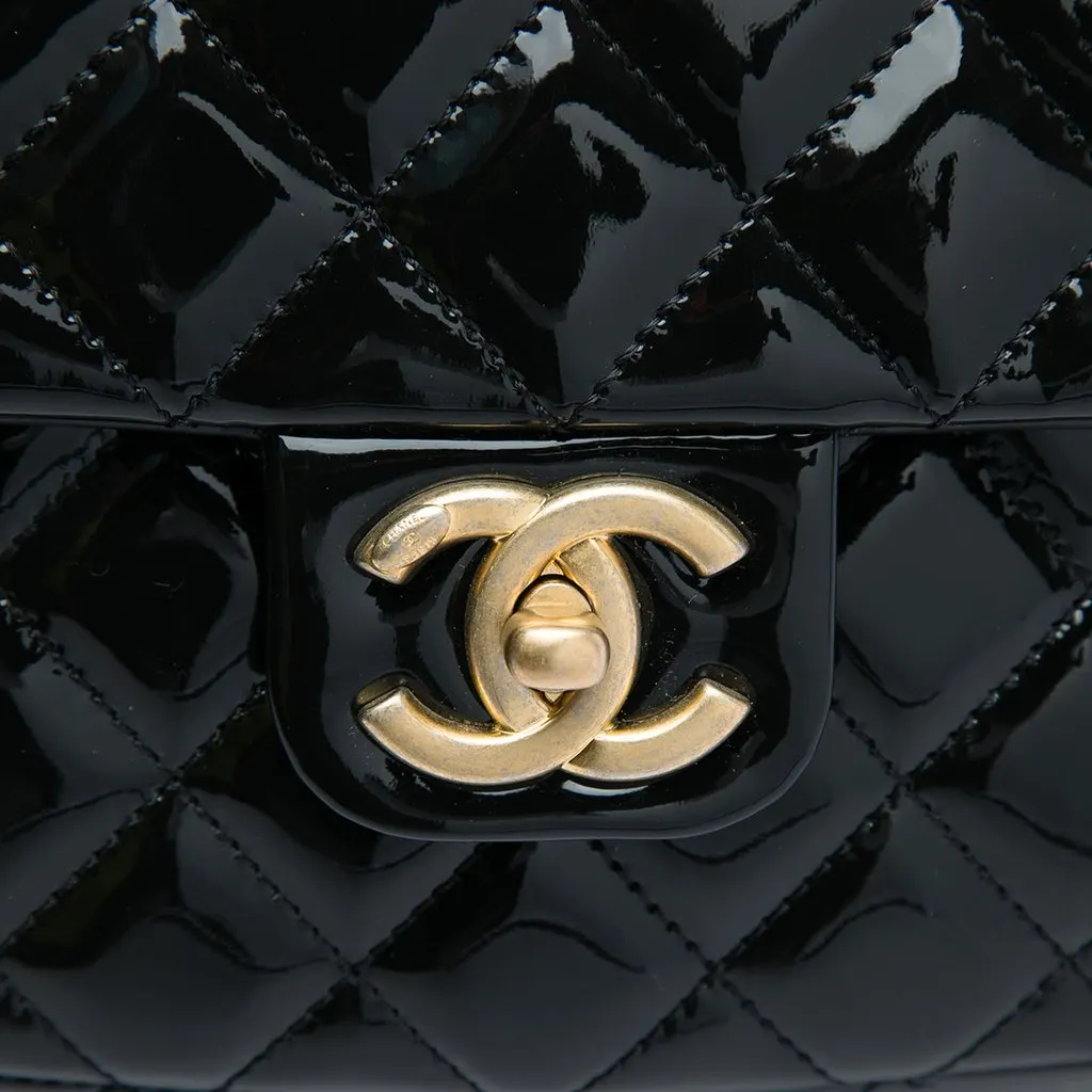 Chanel Mini Square Classic Patent Enamel Coco Hearts Single Flap Black Leather Very good - Box View
