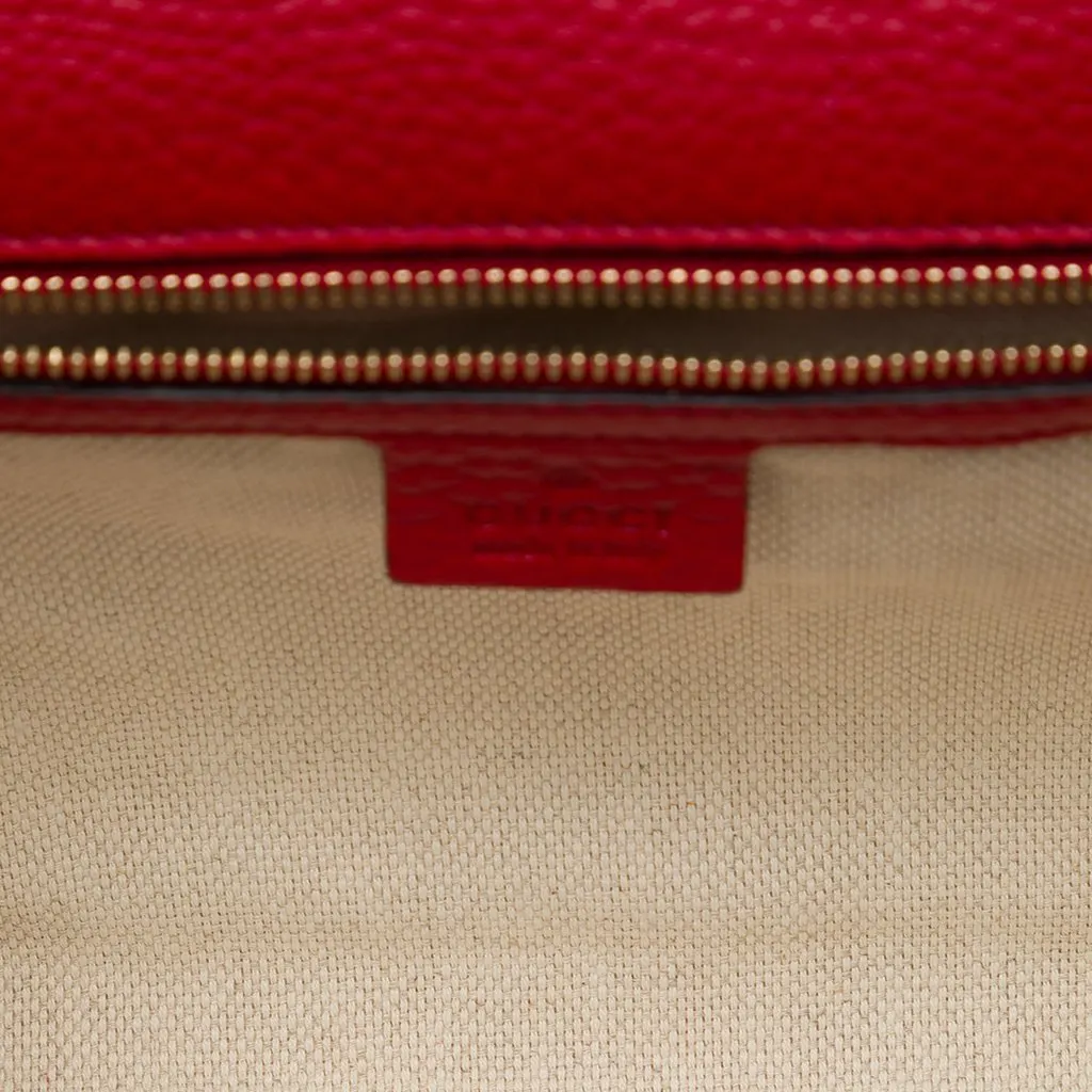 Gucci Calfskin Soho Disco Clutch Red Leather Very good - Model View