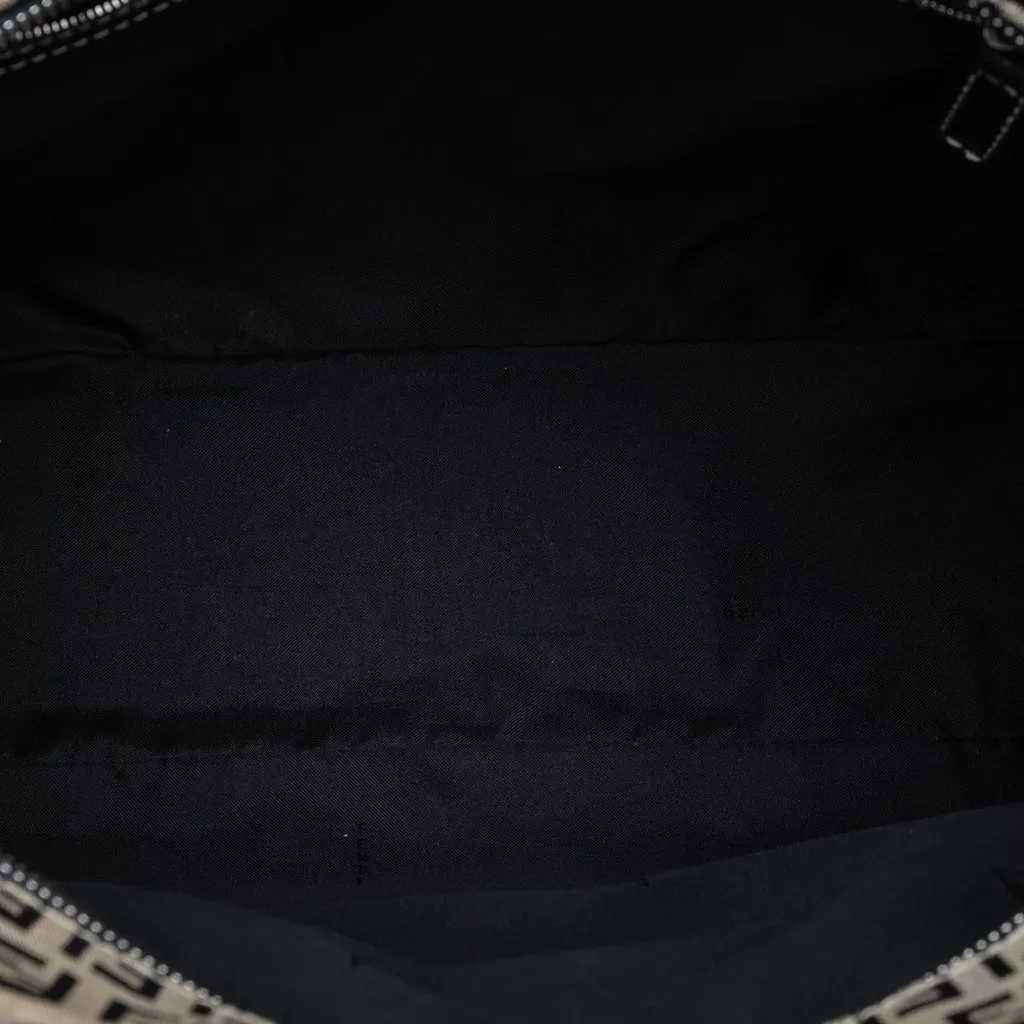 Fendi Zucchino Canvas Handbag Black Very good - Model View