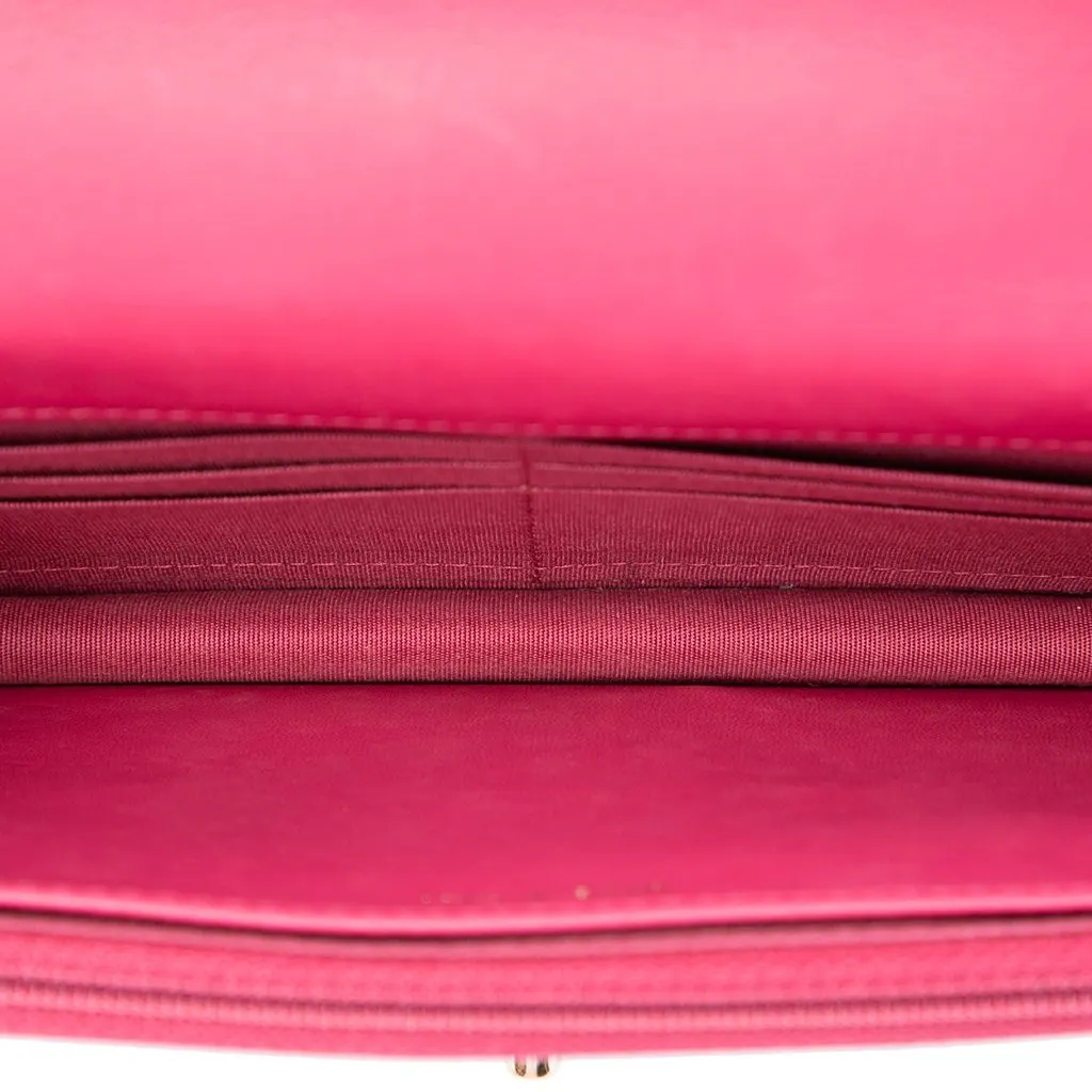 Chanel Chevron Lambskin Trendy CC Wallet on Chain Pink Leather Very good - Model View