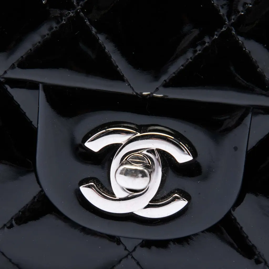 Chanel CC Quilted Patent Flap Clutch with Chain Black Leather Very good - Box View