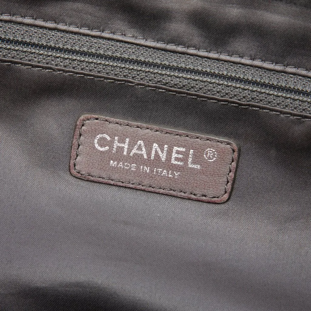 Chanel Metallic Perforated Calfskin Reissue 2.55 Drill Accordion Flap Silver Leather Very good - Box View