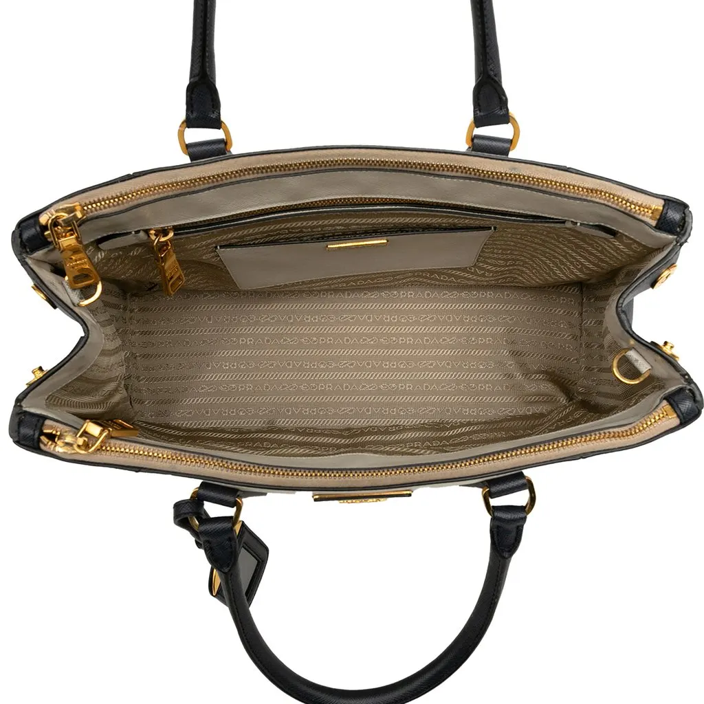 Prada Medium Bicolor Saffiano Lux Galleria Double Zip Satchel White Leather Very good - Model View