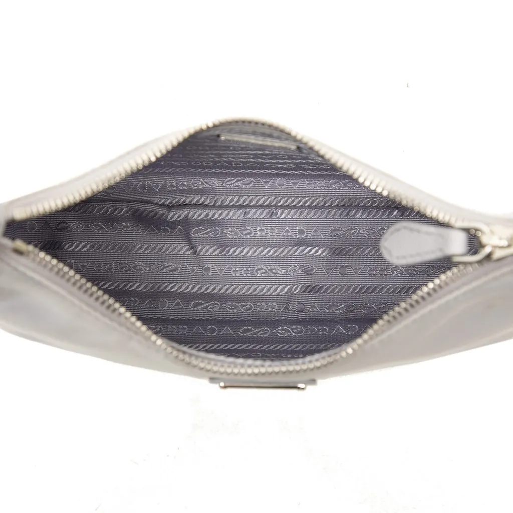 Prada Mini Tessuto Re Edition 2005 Shoulder Bag White Polyamide Very good - Model View