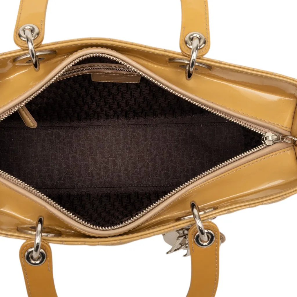Dior Large Patent Cannage Lady Dior Beige Leather Very good - Model View