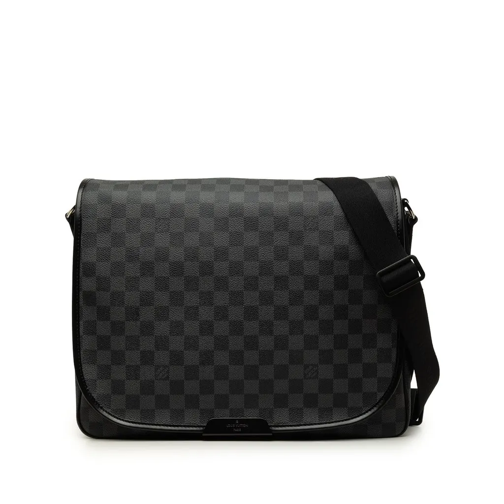 Louis Vuitton Damier Graphite Daniel GM Black Canvas Very good - Front View