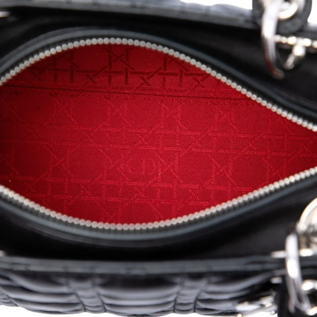 Dior Medium Lambskin Cannage Lady Dior Black Leather Very good - Model View