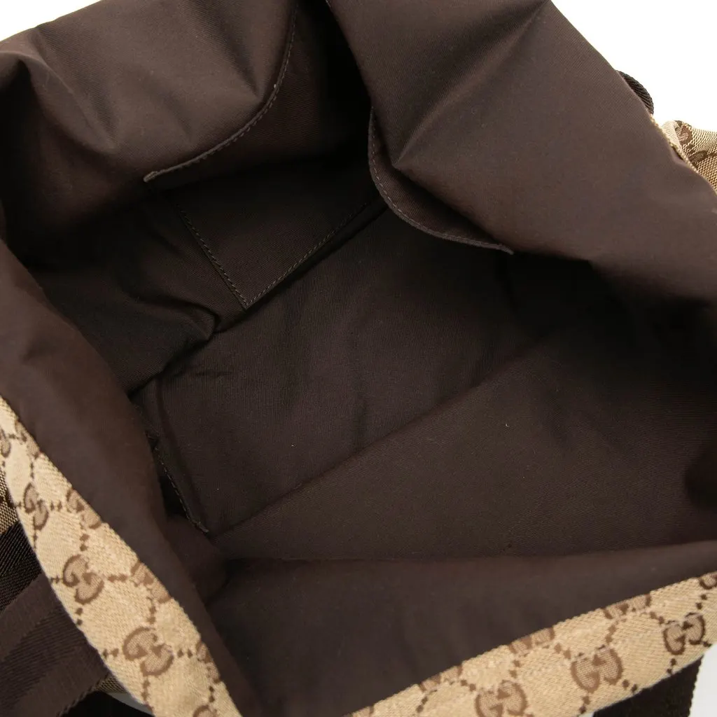 Gucci GG Canvas Tote Beige Very good - Model View