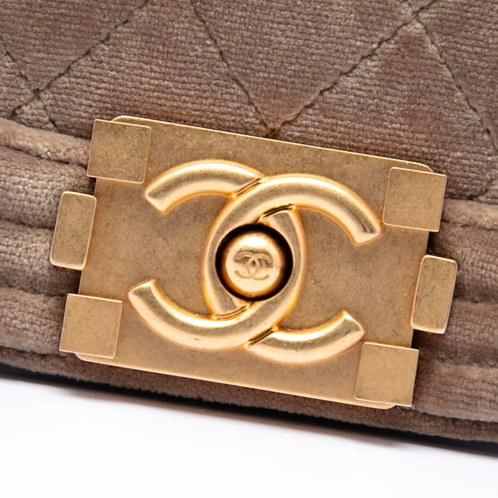 Chanel Small Quilted Velvet Boy Messenger Bag Brown Very good - Box View