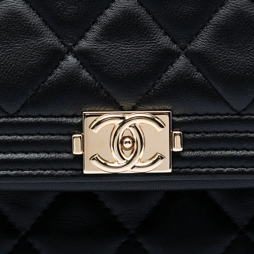 Chanel CC Quilted Lambskin Beauty Foldover Boy Clutch Black Leather Very good - Box View