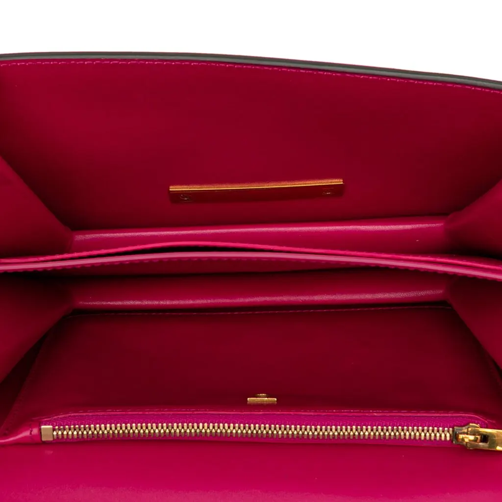 Salvatore Ferragamo Calfskin Gancini Joanne Crossbody Pink Leather Very good - Model View