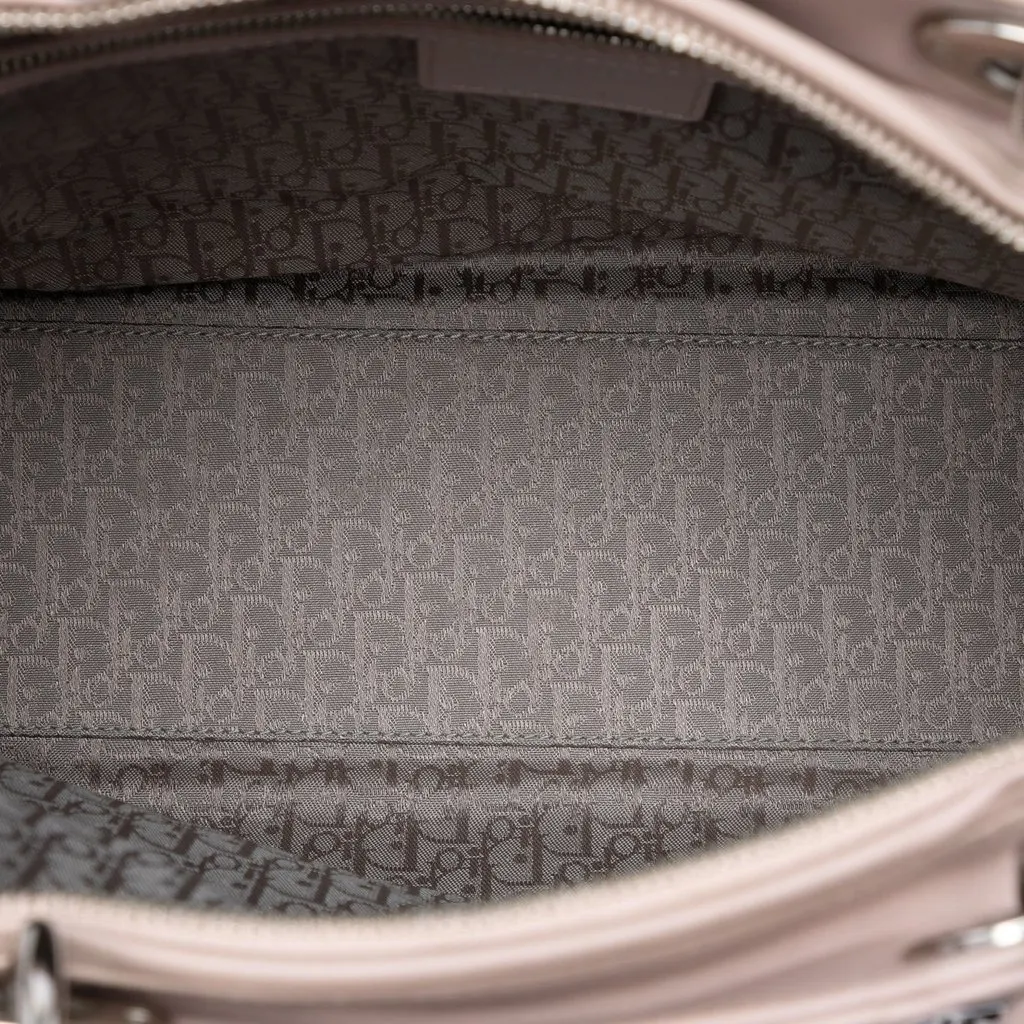 Dior Large Lambskin Cannage Lady Dior Pink Leather Very good - Model View